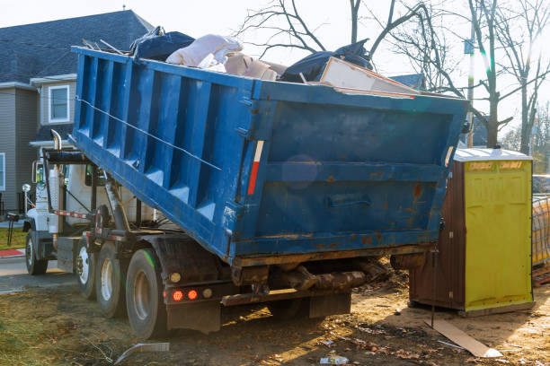 Best Junk Hauling Services  in Warren, OH